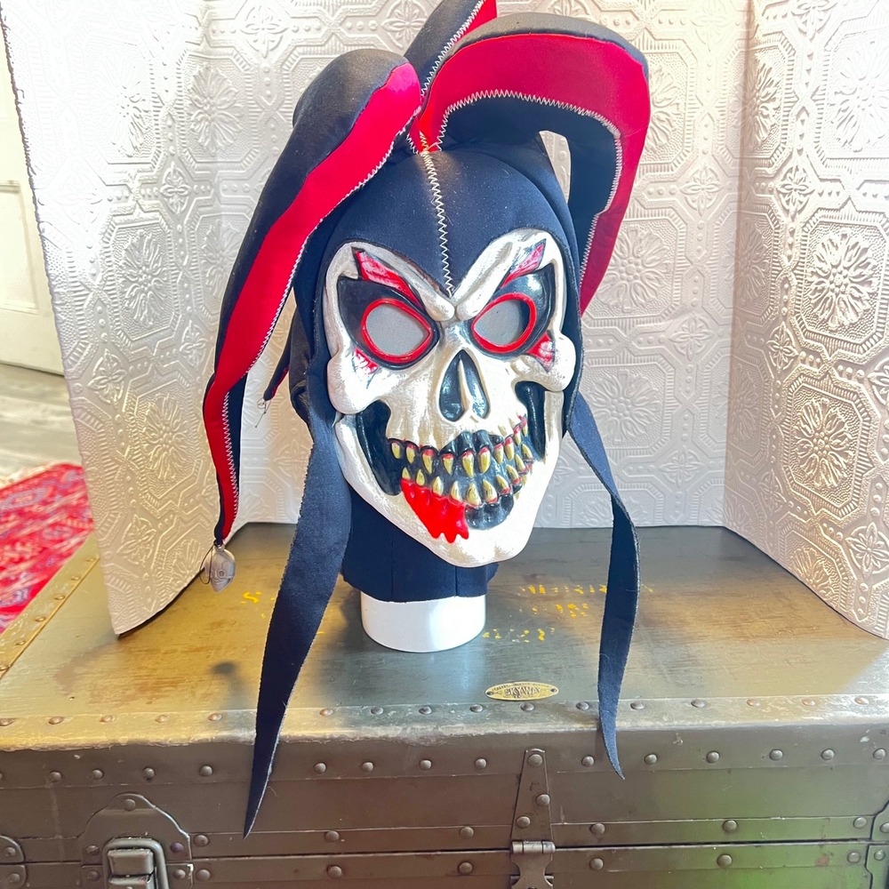 Fun World Evil Jester Skull Mask Halloween Costume Black Red Hooded 11060REX07